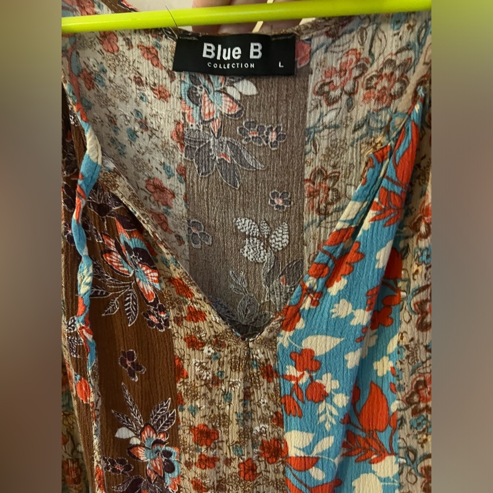 Blue B Collection - Size Large - patchwork print top - Picture 4 of 4